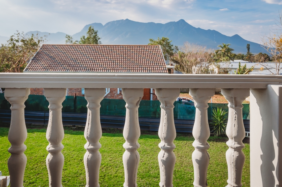 5 Bedroom Property for Sale in Blanco Western Cape